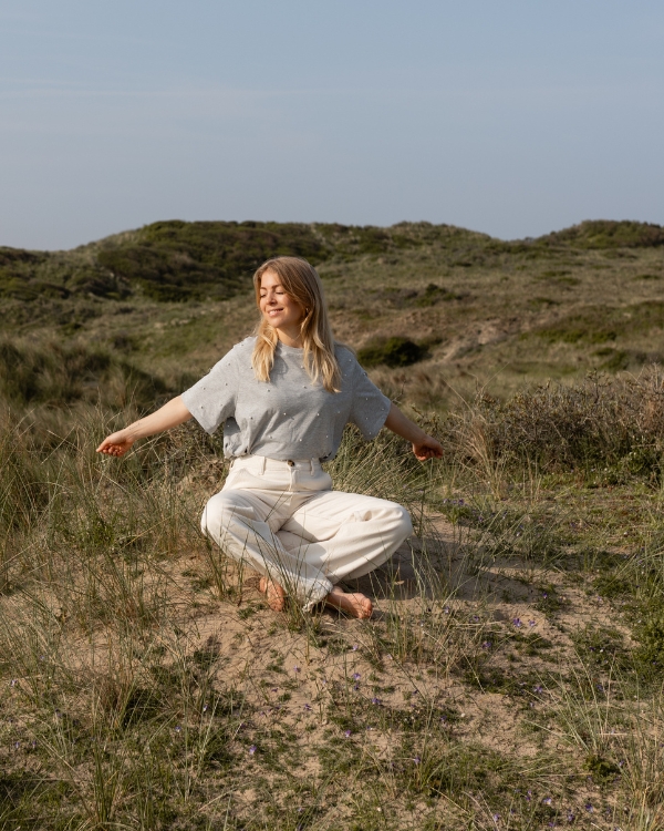 Vrouw leert samenwerken met haar zenuwstelsel